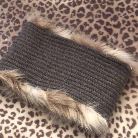 Gap Snood Faux Fur - Picture 4 of 14